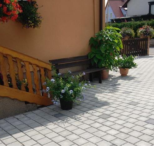 trotuarnay-plitka-kvadrat-malij-2.jpg